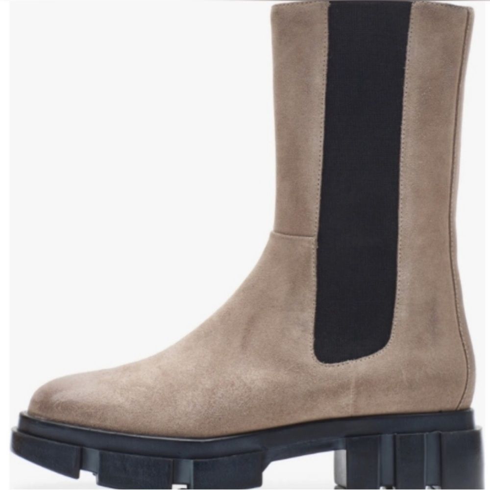 NWT Free People Brooks Chelsea Suede Chunky Sole Boots Size38.5 Gray/Brown/Taupe - Picture 3 of 14